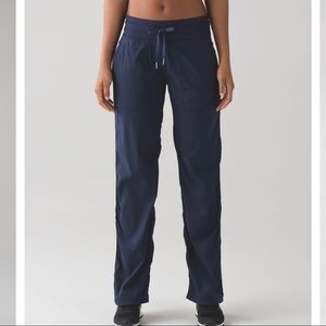 Lululemon Dance Studio Pant III (Unlined) Size 8 (Deep Navy)